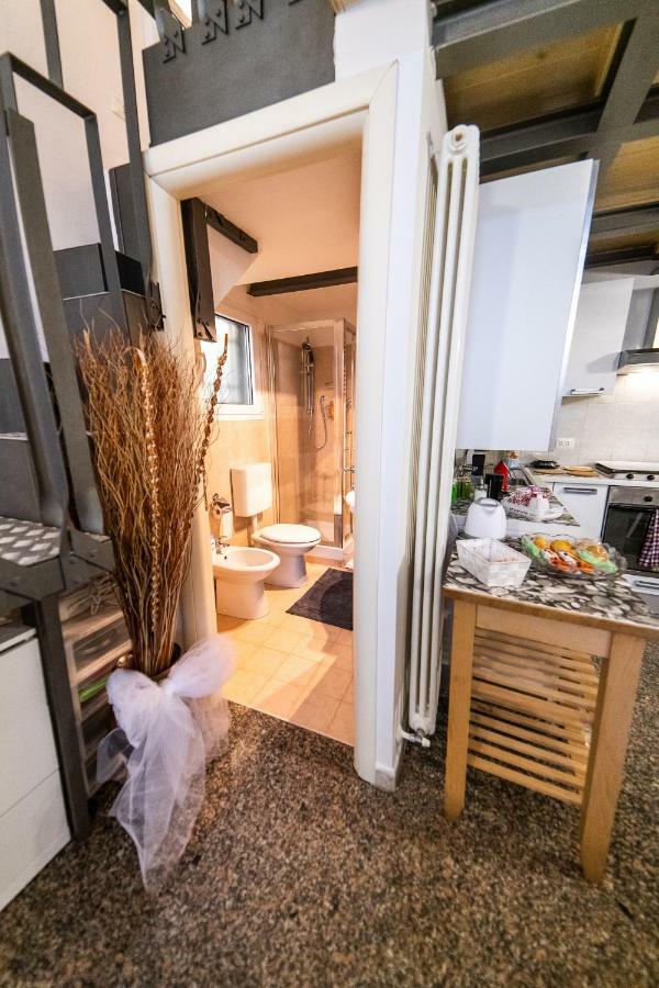 Anais' Loft- Osp. Sant'Orsola-Fiera Apartment โบโลญญา ภายนอก รูปภาพ
